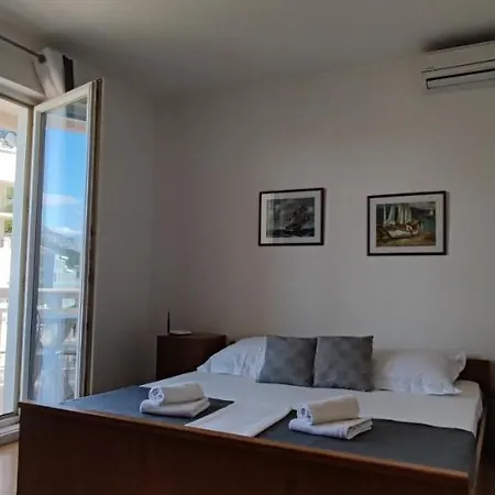 Apartment Kresho *